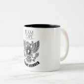 チーム教皇ライフタイムメンバー ツートーンマグカップ (正面右)