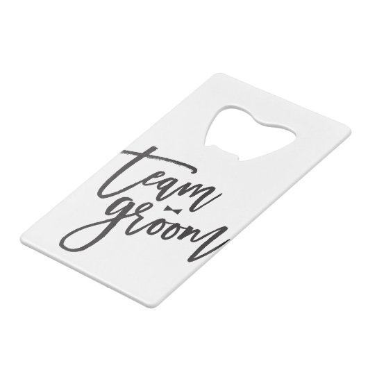 チーム新郎のちょうネクタイのバチュラーパーティの結婚式のカスタム クレジットカード栓抜き (正面アングル)