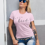 チーム花嫁のバチェロレッテ Tシャツ<br><div class="desc">このチームの花嫁はバチェロレッテTシャツのデザインになるには、任意のバチェロレッテにおもしろいを追加する。</div>