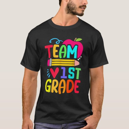 チーム1年生ペンシル新学期先生シュトゥード Tシャツ (正面)