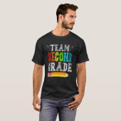 チーム2年生新学期Schoの1日目 Tシャツ (正面フル)