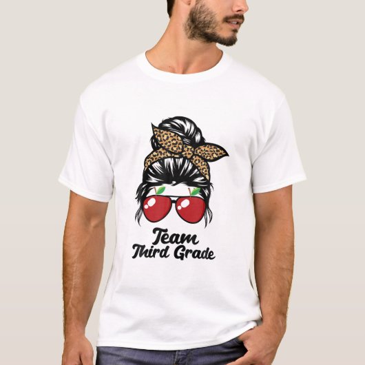 チーム3年生サングラスクラシー母の生活メッシーブ Tシャツ (正面)