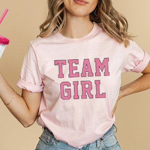 チーム ガール ピンク ヴァーシティ ジェンダー リビール レディース Tシャツ