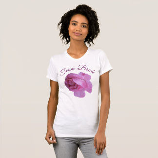 チーム ブライドのプリティーなピンクのバラの花の仲間たちによるパーティー Tシャツ