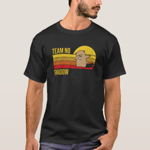 チームNo Shadow 男性へ Women Kids Groundhog Day Tシャツ