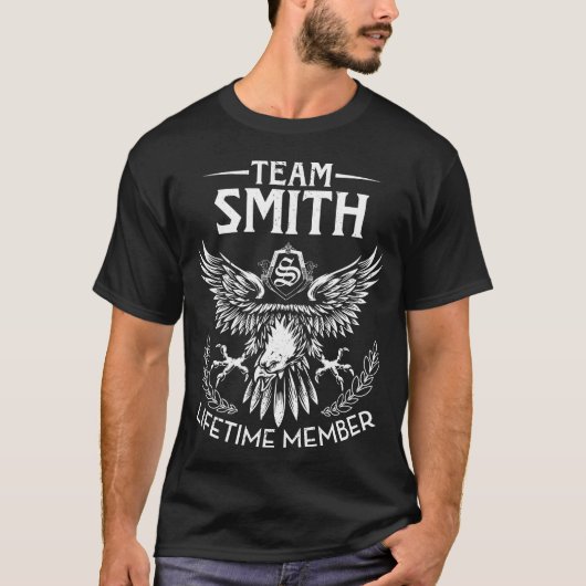 チームSMITHライフタイムメンバーの姓 Tシャツ (正面)