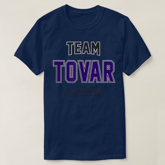 チームTovarギフト誇りを持ったファミリー名姓 Tシャツ (デザイン正面)