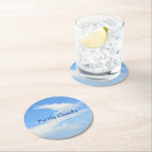 ツイストをカスタマイズ可能な青空とホワイトクラウド ラウンドペーパーコースター (インサイチュ)