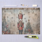 ツイストクラシックを使用したティッシュペーパー: Edgy Nutcracker 薄葉紙 (クラフト)