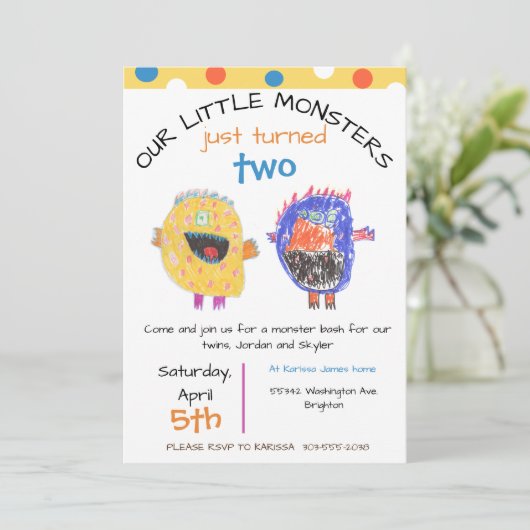 ツインズアニュエージイエローモンスター誕生日招待状 招待状 (スタンド正面)