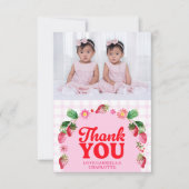 ツインズジョイントベリーファースト誕生日ストロベリーフォト サンキューカード (正面)