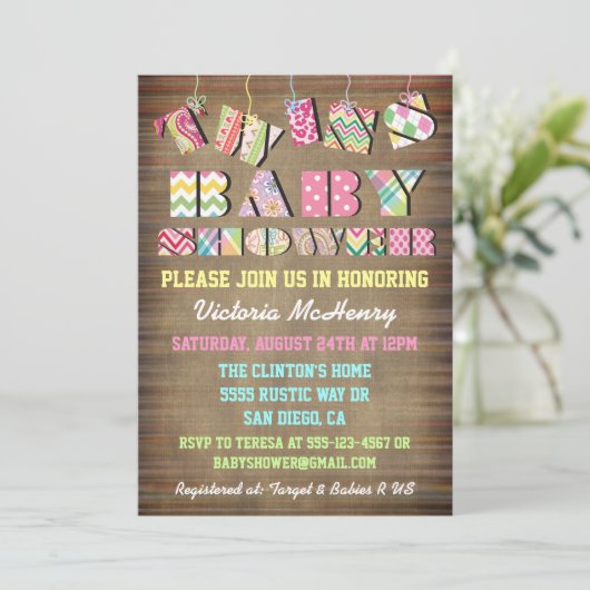 ツインズファブリックシャビーシックベビーシャワー招待状 招待状 (スタンド正面)