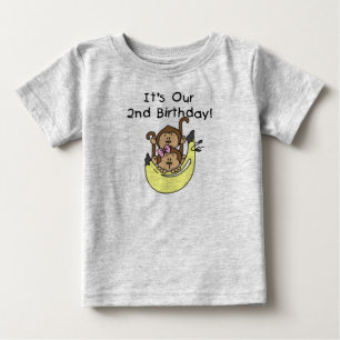 ツインズモンキーボーイとガールの2nd誕生日 ベビーTシャツ