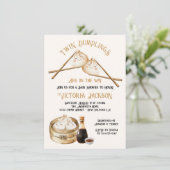 ツインダンプリング薄暗い合計男女兼用赤ちゃんシャワー 招待状 (スタンド正面)