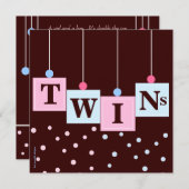 ツインピンクのブルーブロックボーイとガールベビーシャワー 招待状 (正面/裏面)