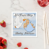 ツインブロンドボーイズ – ストークベイビーシャワー紙ナプキンス スタンダードカクテルナプキン (インサイチュ)