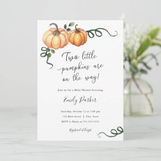 ツインベイビーシャワーの途中で2つの小さなカボチャ 招待状 (スタンド正面)