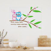 ツインベビーガールフールズポスタカスタマイズー文字 ポスター (キッチン)