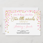 ツインベビーシャワー招待状ガールズピンクと金ゴールド 招待状 (正面)