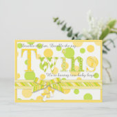 ツインベビーレモンライムドット赤ちゃんシャワー 招待状 (スタンド正面)