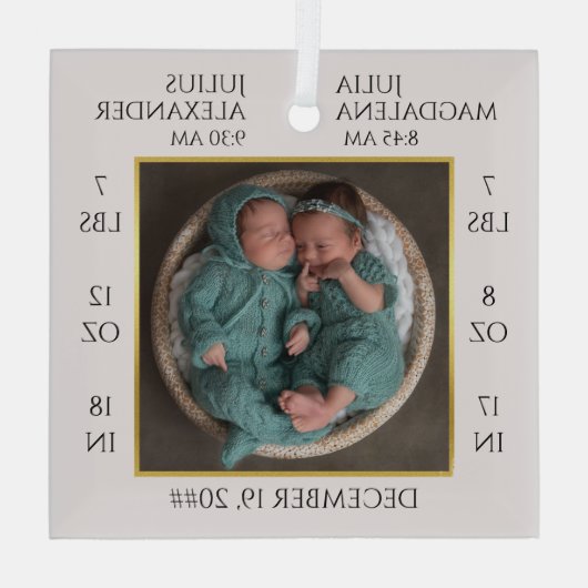 ツインミニマルベビー名誕生統計フォトキープサケ ガラスオーナメント (裏面)