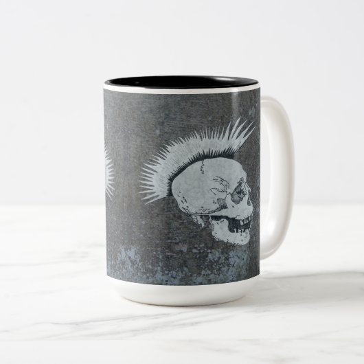 ツインモノトーンのスカルをフィーチャーしたマグカップ ツートーンマグカップ (正面右)