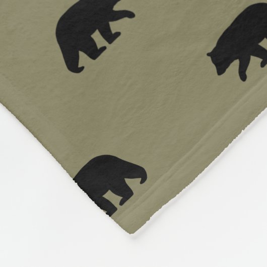 ツキノワグマはパターンのシルエットを描きます フリースブランケット (角)