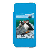 ツノメドリ及び遊航船- Skagway、アラスカ Incipio iPhoneウォレットケース (フォリオ 正面)