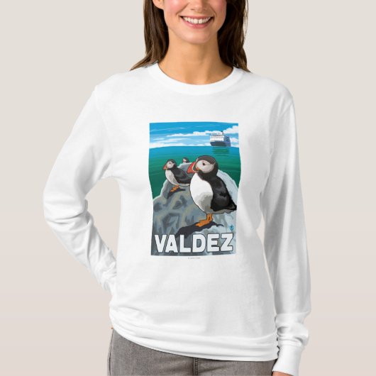ツノメドリ及び遊航船- Valdez、アラスカ Tシャツ (正面)
