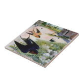 ツバメは古いOutbuildingsのまわりで飛びます タイル (側面)