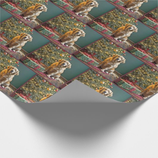 ツリーの下に贈り物を持つクリスマスゴールデンレトリバー ラッピングペーパー (角)