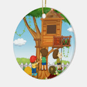 ツリーハウスで遊んでいる子供 セラミックオーナメント (左)