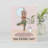 ツリーポーズエクササイズ女性ヨガ誕生日パーティー 招待状 (スタンド正面)