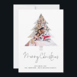 ツリー家族の写真2026カレンダーメリークリスマス シーズンカード<br><div class="desc">家族の写真のツリー型マスク2025カレンダースクリプトMerry Christmas.祝スタイルの季節はフェスティバルのクリスマスツリーの形に囲まれた自分の写真モダンを飾ったフォトクリスマスカード！このミニマルなホリデーカードデザインは、あなたの家族の写真を前面と中央に置き、新鮮な外観のための白い木のシルエットに囲まコンテンポラリーれている。サンプル写真を自分の写真に置き換え、下の挨拶と名前でパーソナライズする。メリークリスマスは決まった台本スタイリッシュに書かれている。背面には、受信者のための便利な2026カレンダーがある。</div>