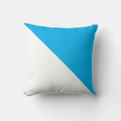 ツートン斜めブライトブルーThrow Pillow クッション (正面)