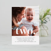 ツーフォトファースト誕生日シルバー 箔招待状 (立ち正面)