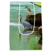 ツーヘロンズバイザリバー ミディアムペーパーバッグ (裏面)