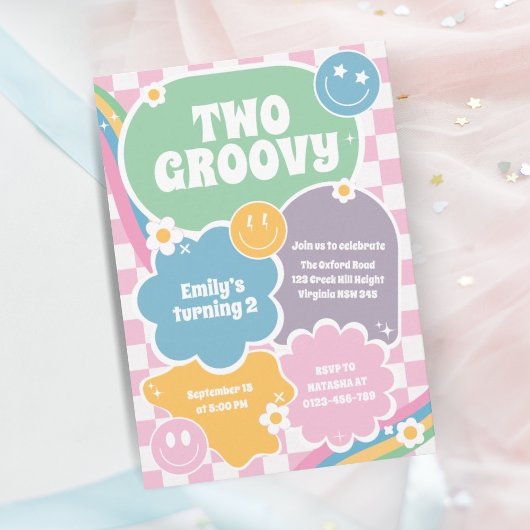 ツー・グルーヴィー・レトロ・ヒッピーの2歳の誕生日 招待状