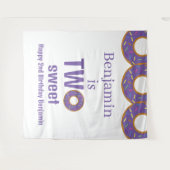 ツー・スウィート 2歳の誕生日 パープル ドーナツ パーティー タペストリー (正面(横))