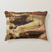 ティソによる「ファッションの女」、ビクトリア時代のヴィンテージアート アクセントクッション (正面)