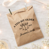 ティニの少し年上の黒いマルチニの誕生日パーティー フェイバーバッグ (クリップ留めされた状態)