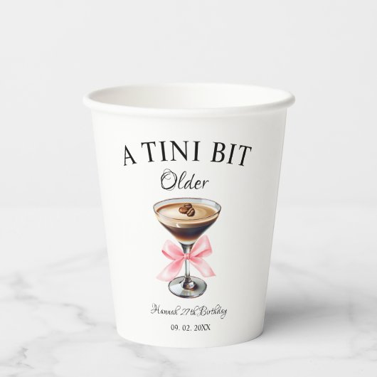 ティニは少し年上のマルティニの誕生日パーティー 紙コップ (裏面)