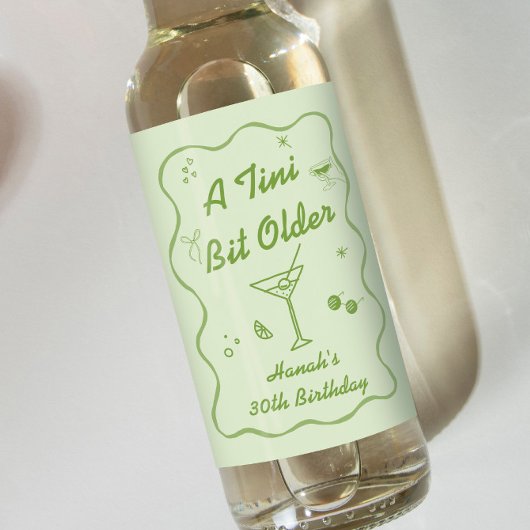 ティニは少し年上のマルティニ誕生日パーティー ワインラベル