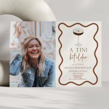 ティニは少し年上の表現式マルティニ誕生日パーティー