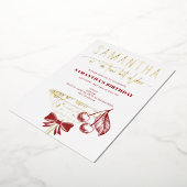 ティニ・ビット・オルダー・モダン・ボウ・チェリー・マーティニー・バースデー 箔招待状 (回転した状態)