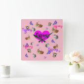 ティファニーの名前と猫の蝶のバラ、 スクエア壁時計 (ホーム)