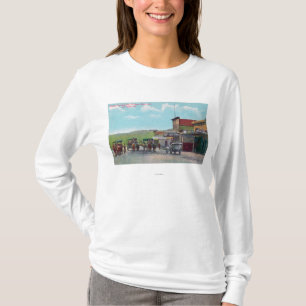 ティフアナ場面のために出発している観光客 Tシャツ