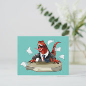 ティラノサウルスレックスボスは机に座っている。 ポストカード (スタンド正面)