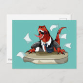 ティラノサウルスレックスボスは机に座っている。 ポストカード (正面/裏面)