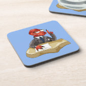 ティラノサウルスレックスボスは机に座っている。2 コースター (左側)